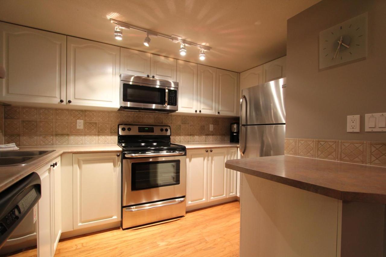 Sunpath Condos By Whistler Retreats Room photo